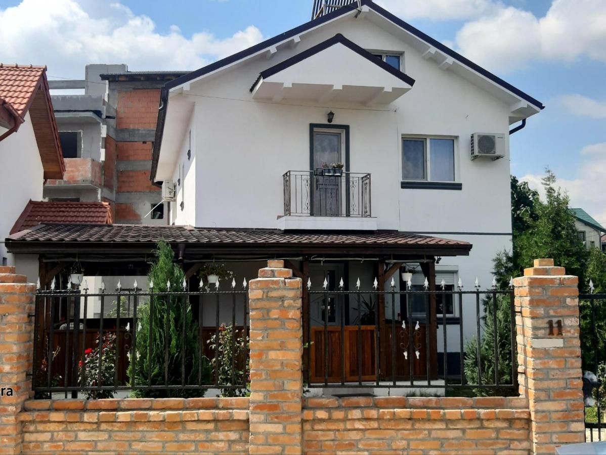 Casa Alba Hotel Năvodari Екстериор снимка