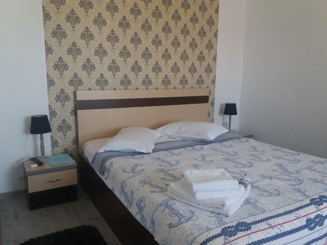 Casa Alba Hotel Năvodari Екстериор снимка